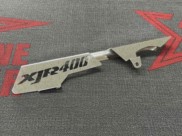 画像1: ACP エーシーピー ロゴイリメッキチェーンケース XJR400 YAMAHA ヤマハ チェーンカバー 外装 (1)